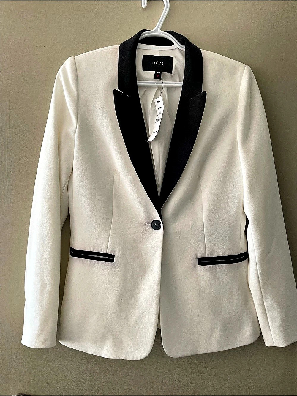 Jacob Contrast Trim Blazer in White & Black